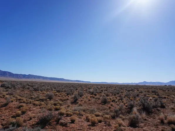 1 Manzanita Dr, Belen, NM 87002