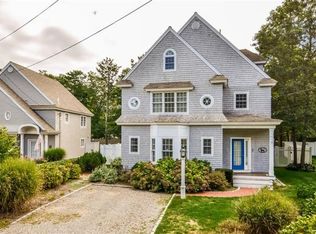 16 Aunt Janes Rd, Mashpee, MA 02649