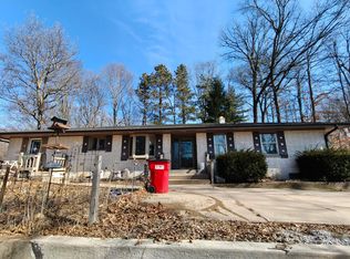 31 S Smoke Rd, Valparaiso, IN 46385