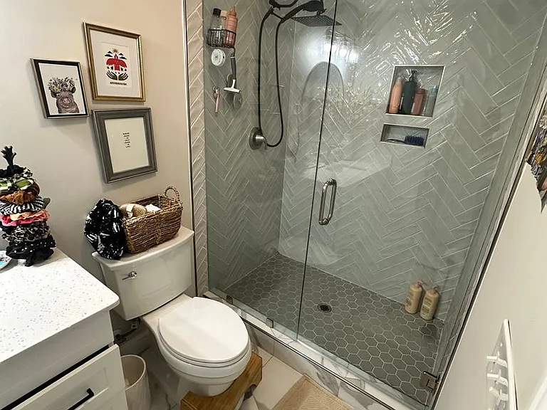 642 E Park Ave — Photo 12