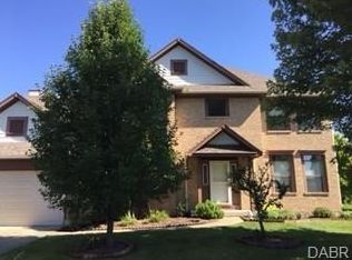 2238 Hunters Ridge Blvd, Dayton, OH 45434