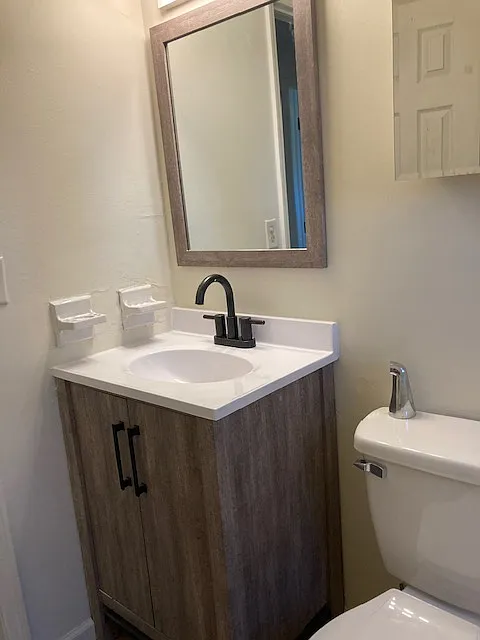 2 bed, 1000 sqft, $1,975 — Photo 4