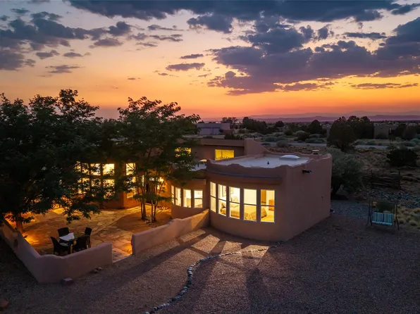 1 Sombra Ct, Santa Fe, NM 87508
