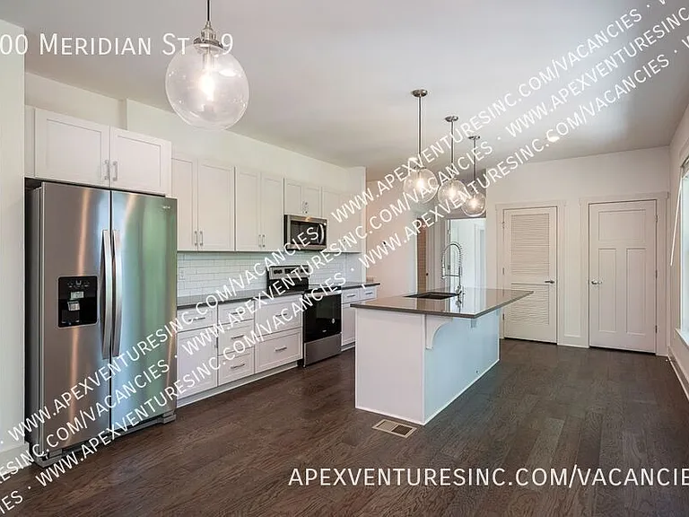 900 Meridian St #9 — Photo 7