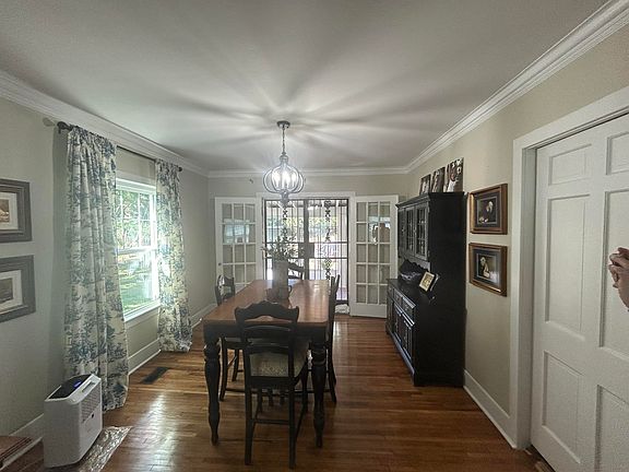4th image of 1801 Willow Rd