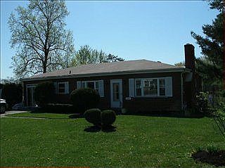 2nd image of 661 Skyway Dr