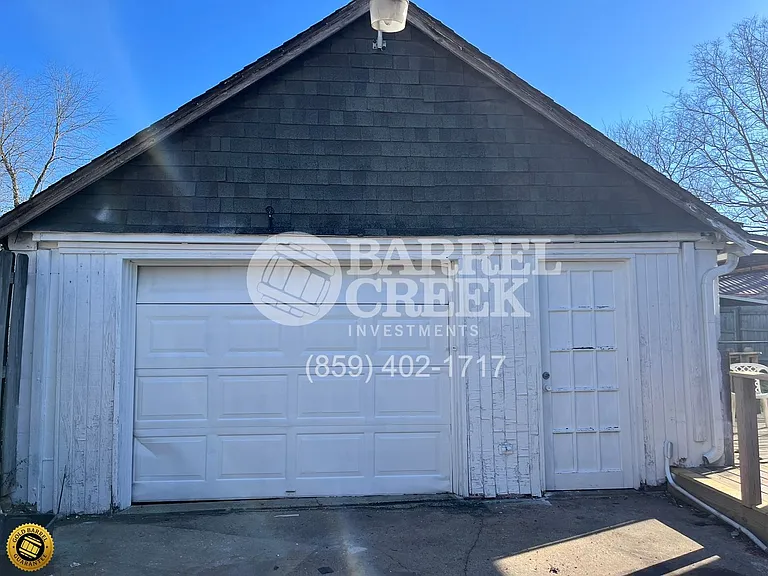 125 Devonia Ave — Photo 4