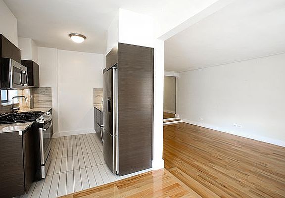 5th image of 8 Gramercy Park APT 3B