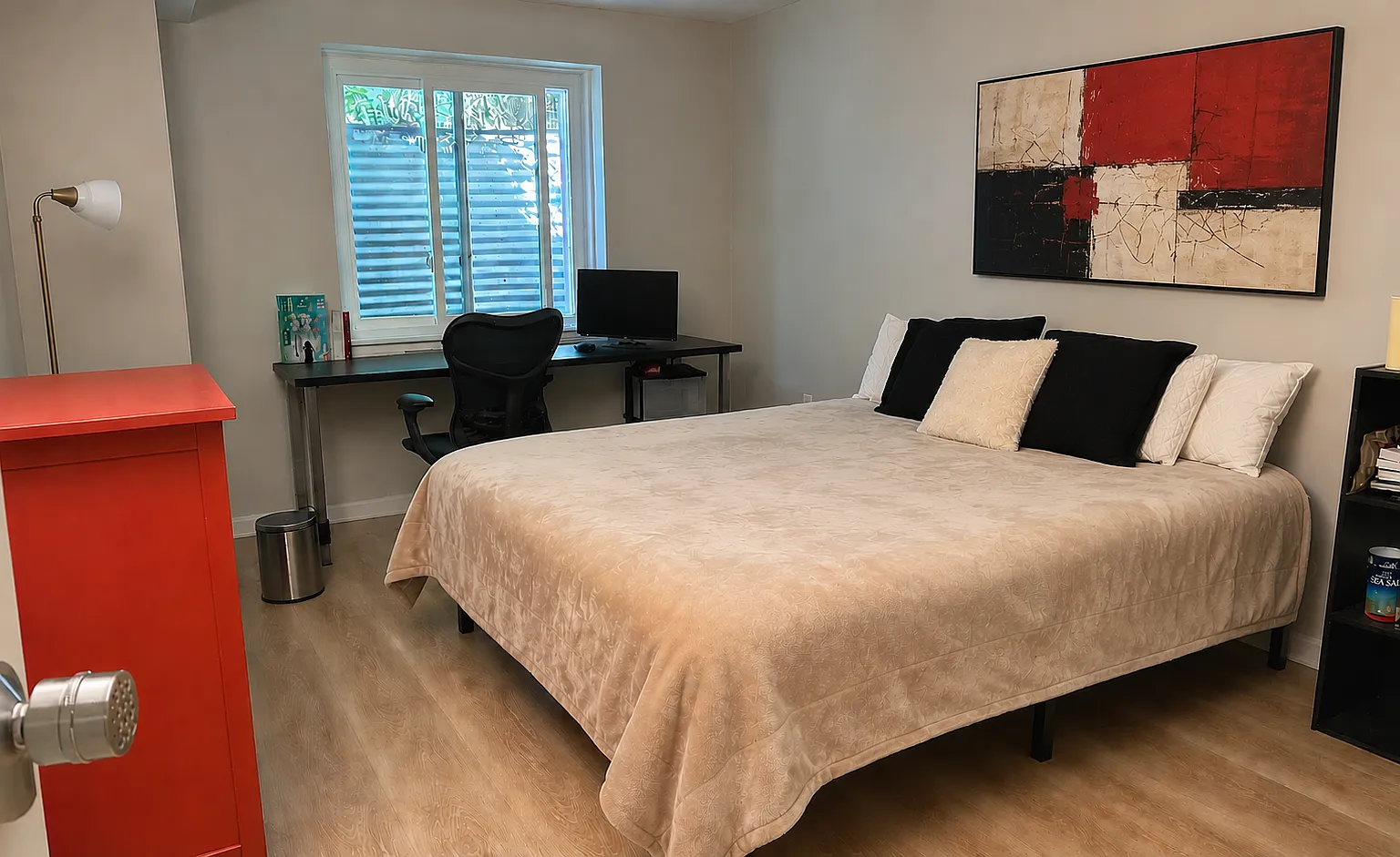 1 bed, 1.5 bath, 3689 sqft, $1,650 — Photo 2