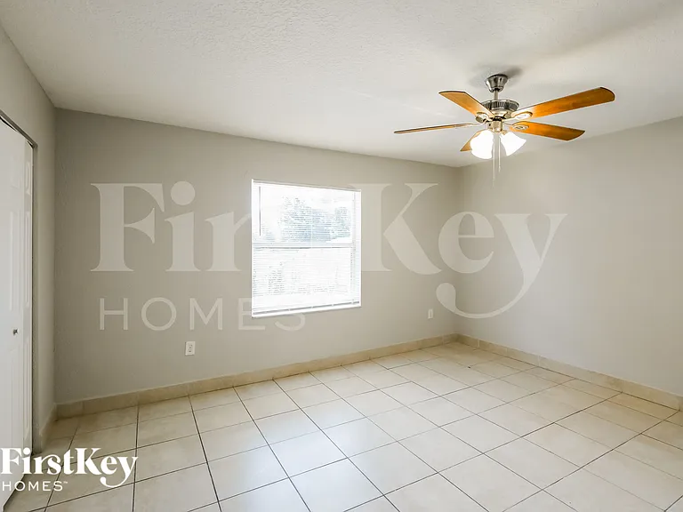 19420 NW 32nd Ave — Photo 9