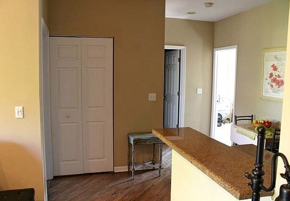 5th image of 4925 N Glenwood Ave APT 2C
