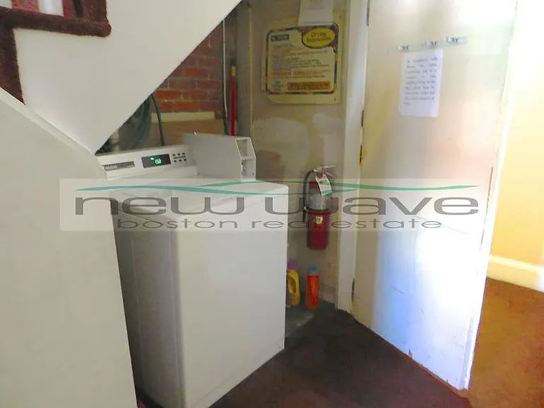 1750 Washington St #2 — Photo 7
