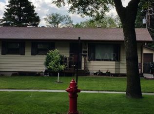 2817 10th St N, Fargo, ND 58102
