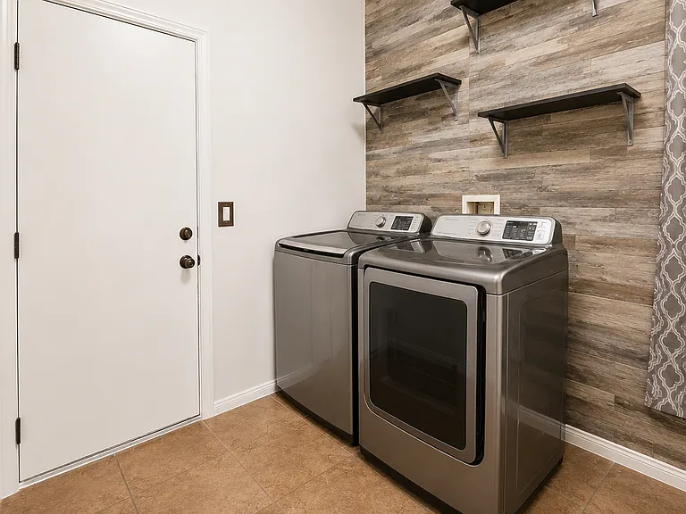 1633 Orange Daisy Pl — Photo 16