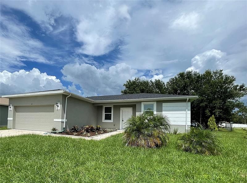 1st image of 601 Tamarin Ln