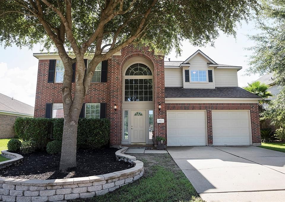 1st image of 2922 Piney Forest Dr