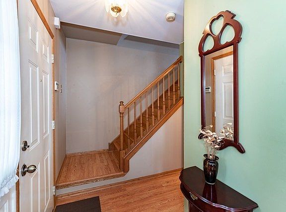 2nd image of 9029 W 111th St APT 3A