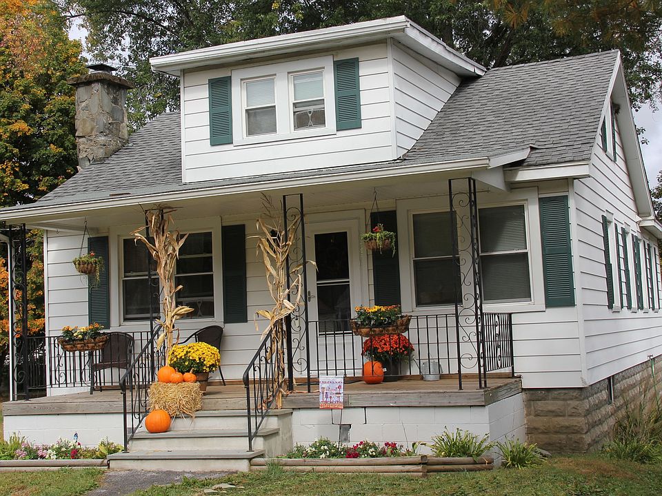 1st image of 19 Wright Ave