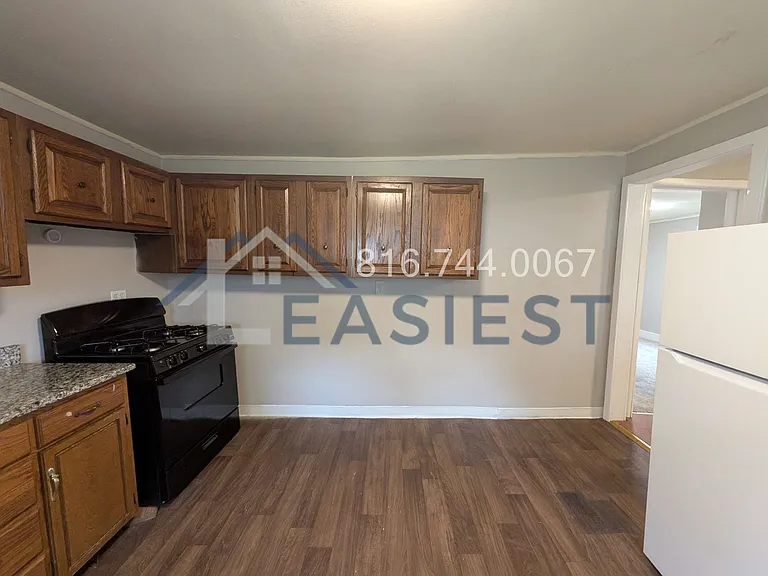 1828 S 16th St — Photo 8
