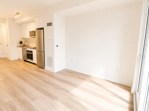 121 Lower Sherbourne St, Toronto, ON