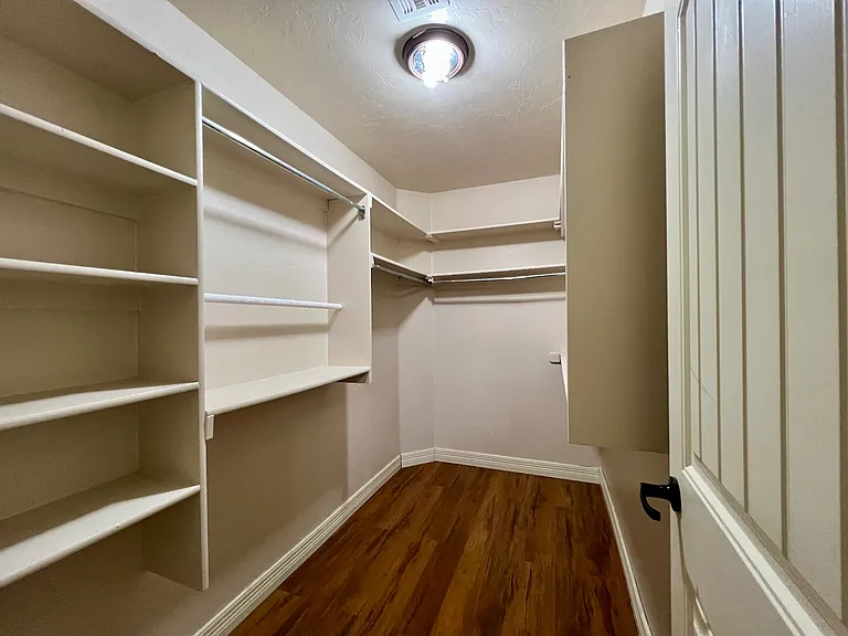 1604 Dorothy Dr — Photo 10