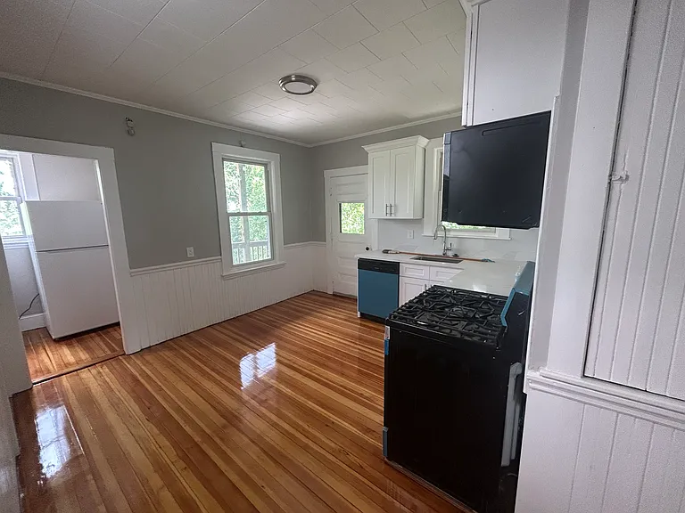 408 Broadway #1 — Photo 7