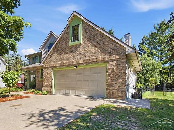 2nd image of 4708 Trail Wood Cir N