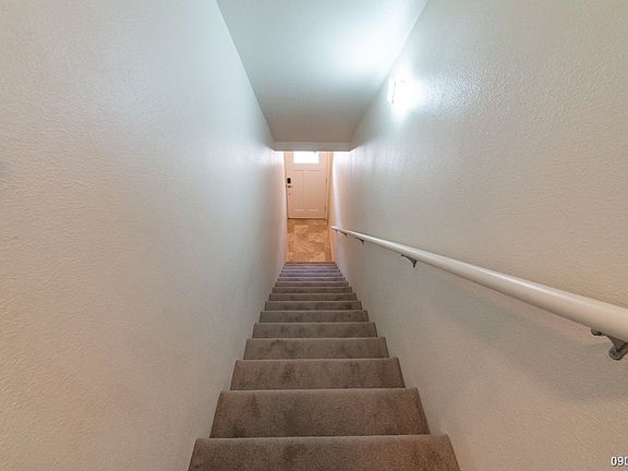 4th image of 642 Kakala St APT 1711