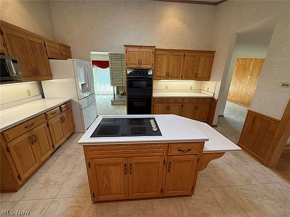 4th image of 2902 Downeys Hill Dr NE