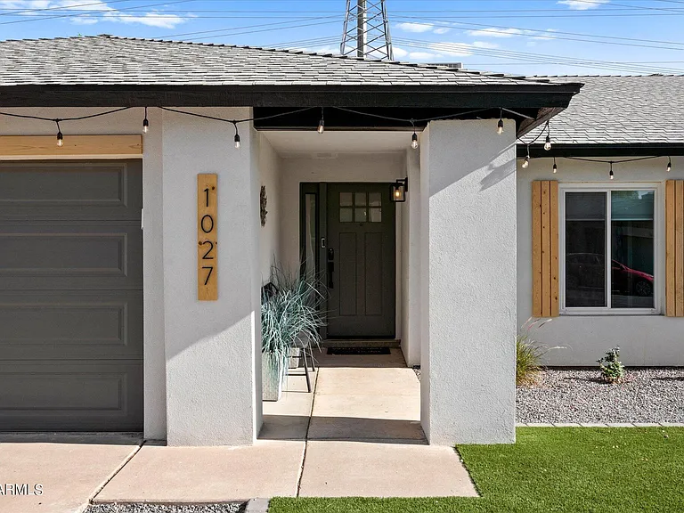 1027 W Peralta Ave — Photo 5