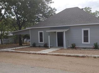 300 E Atkinson St, Florence, TX 76527
