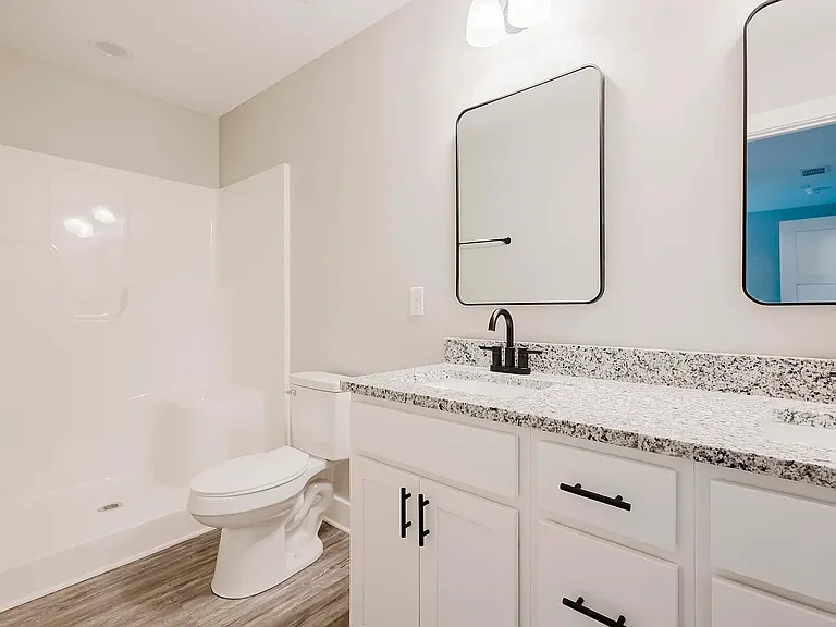 326 Elm St — Photo 5