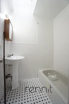 Rented by Rennit Inc. | media 12