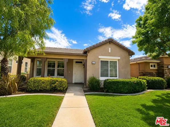 128 Paint Crk, Beaumont, CA 92223