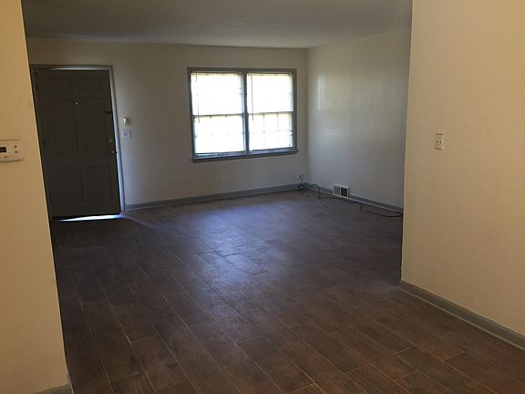 2nd image of 4628 W Park Pl