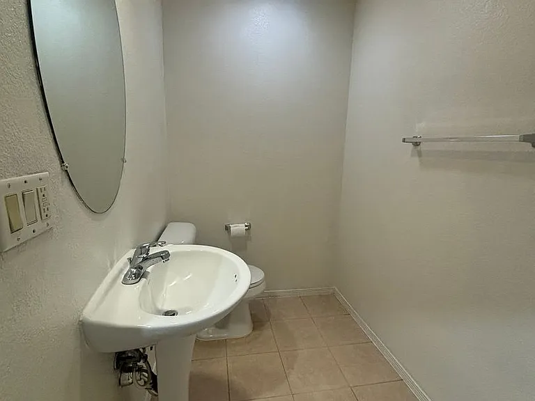 44321 Sunmist Ct — Photo 12