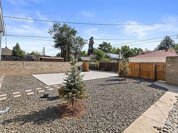 5th image of 2612 Albion Street
