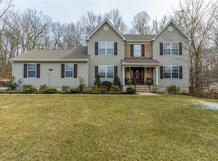 16 Plum Ridge Dr, New Egypt, NJ