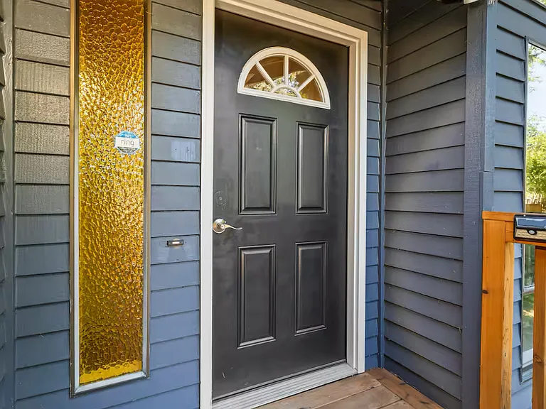 8232 SW Tygh Loop — Photo 23