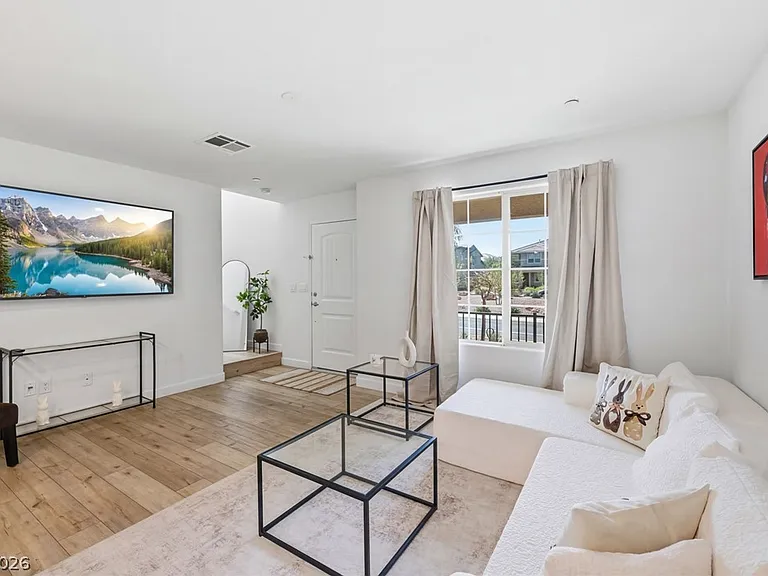 709 Pickled Pepper Pl — Photo 8