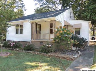1009 Coleman Ave, Athens, AL 35611