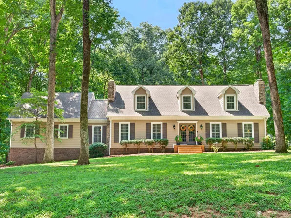 208 Hidden Lake Rd, Hendersonville, TN 37075