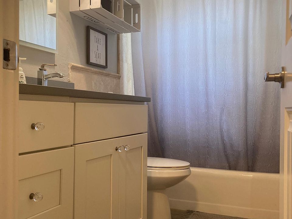 1st image of 2410 Gulf Gate Dr
