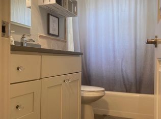 2410 Gulf Gate Dr, Sarasota, FL 34231