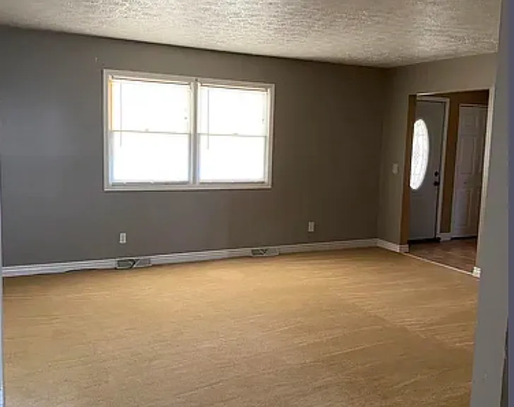 5060 West Blvd NW — Photo 2