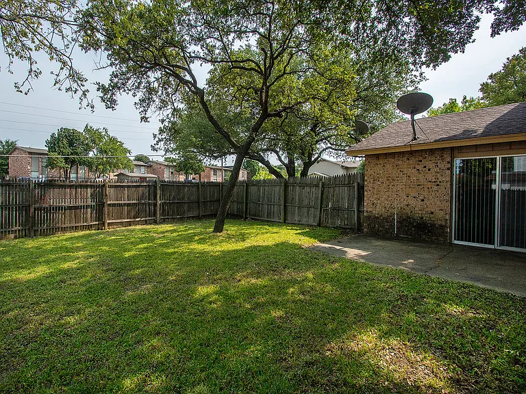 12833 Pandora Dr — Photo 20