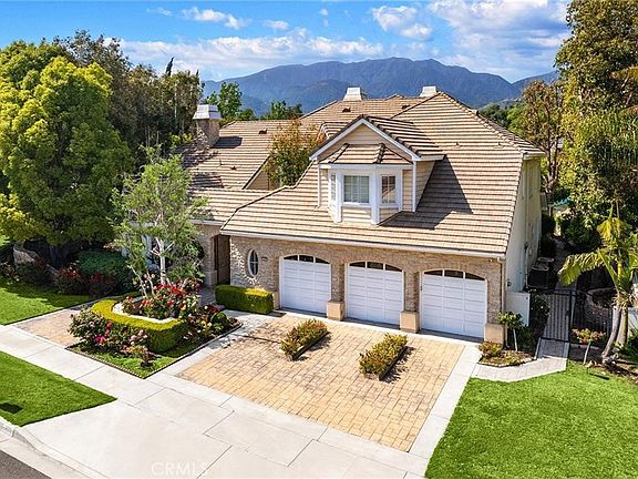 3rd image of 779 Coral Tree Way