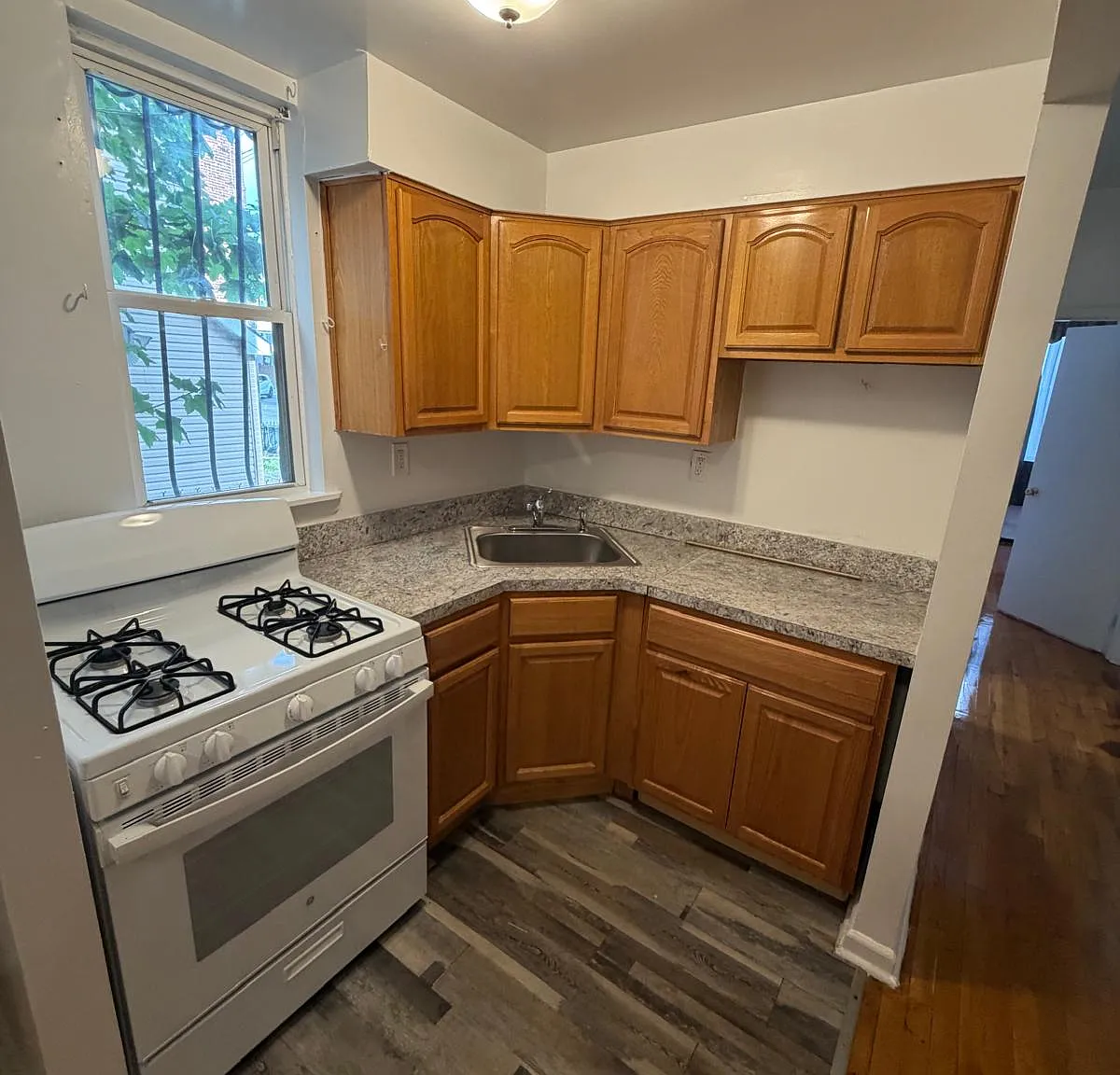 2 bed, $1,850 — Photo 2