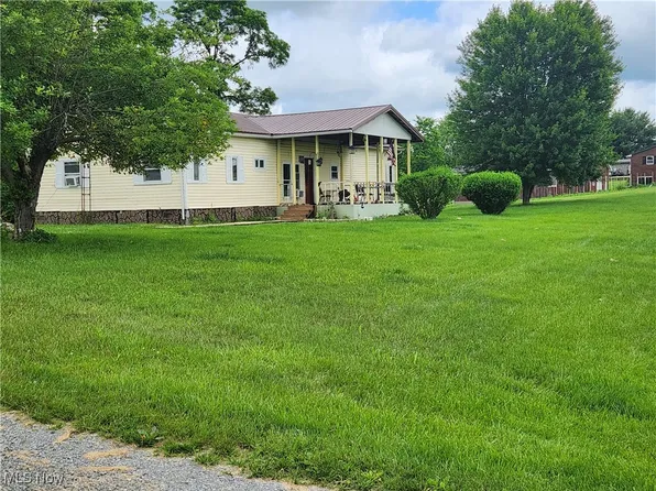 751 State Route 83, Beverly, OH 45715