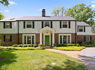 7 Nassau Dr, Saint Louis, MO